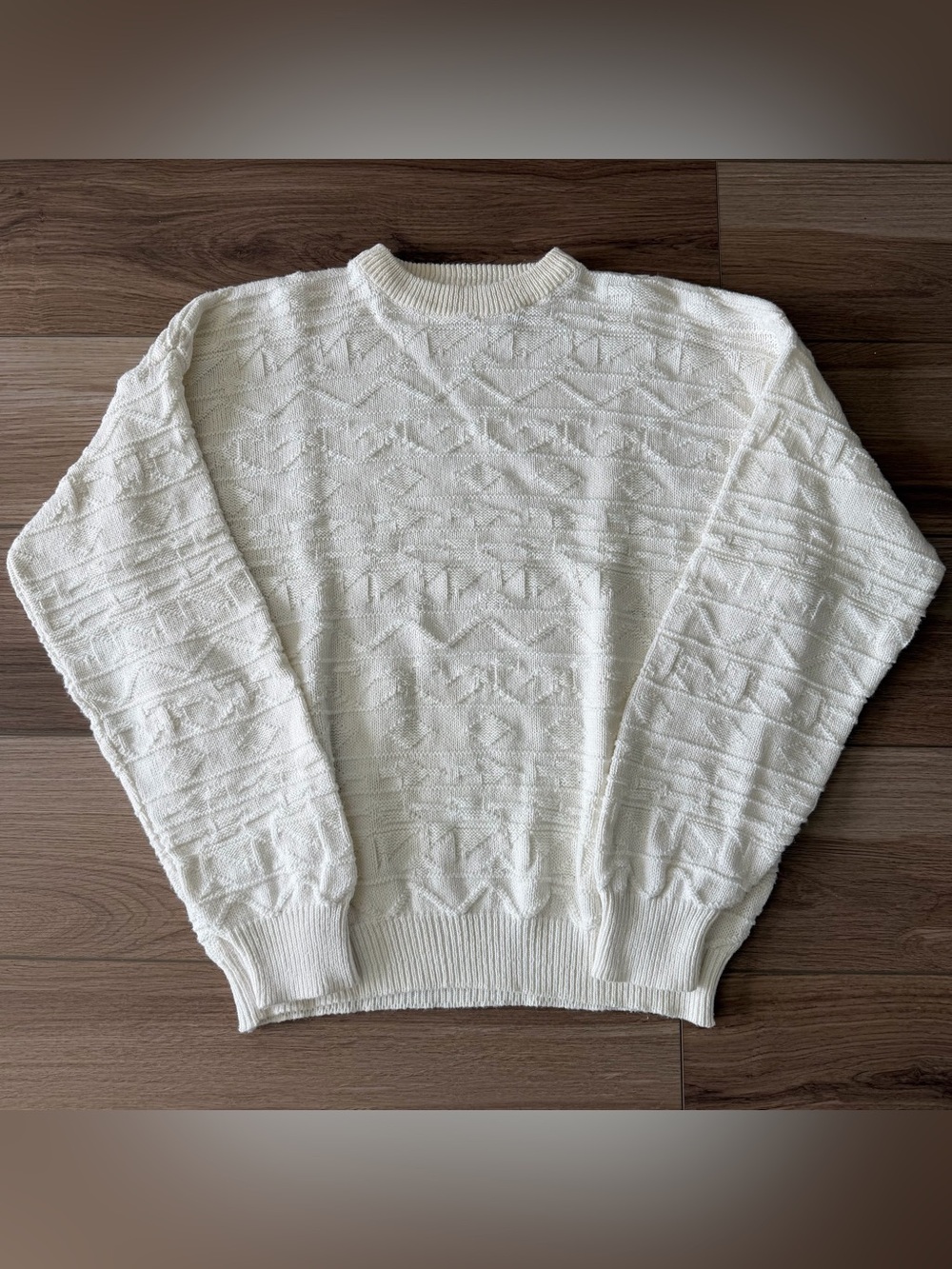 Vintage 90’s Badge White Patterned Knit Crewneck Sweater
